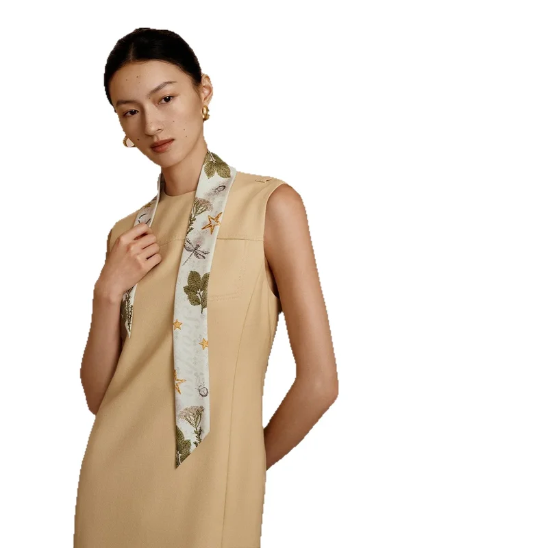 Luxury silk scarf 3