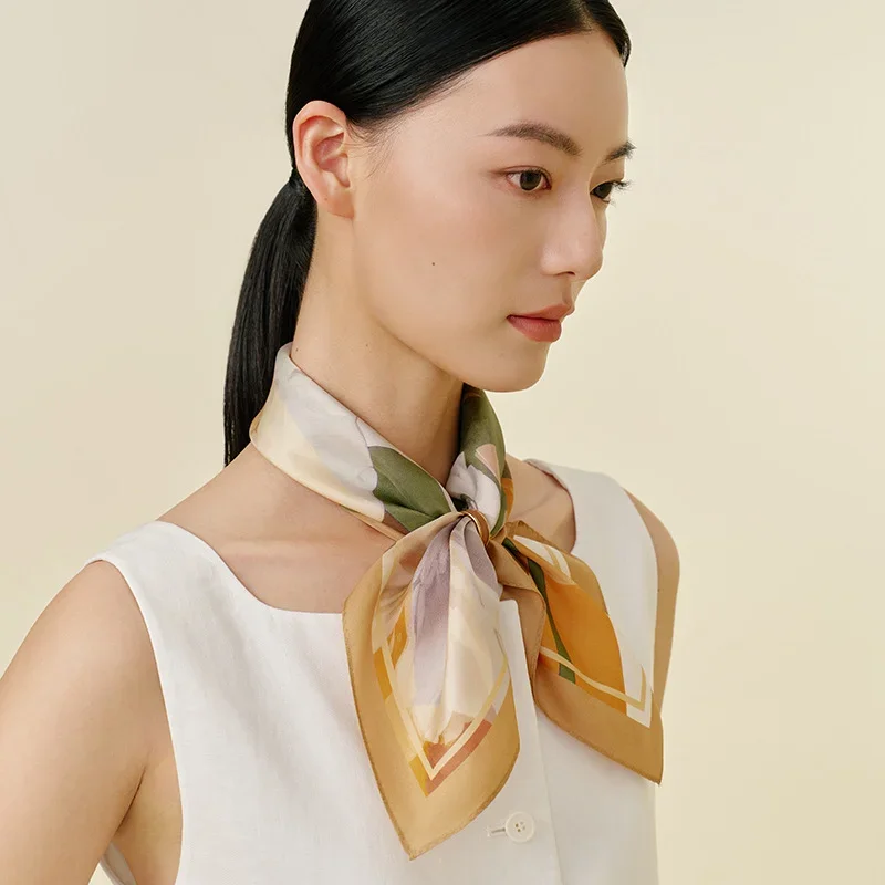 Fashion silk scarf 38