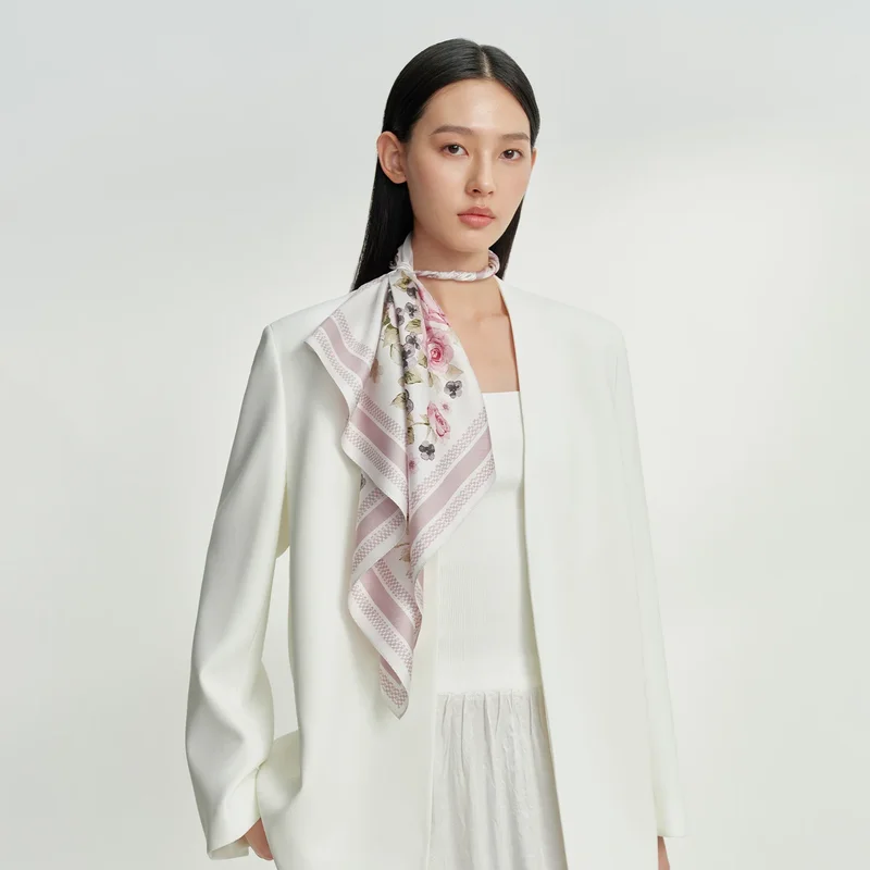 Printed silk scarf 51