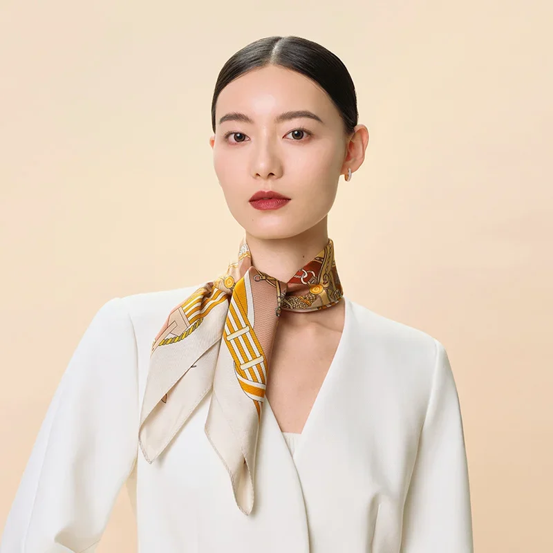 Silk pocket square 87